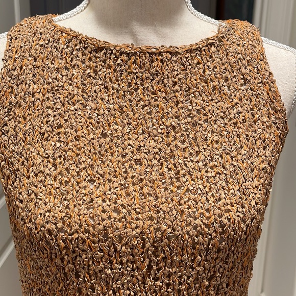 Genny Crochet Shell - Picture 2 of 3